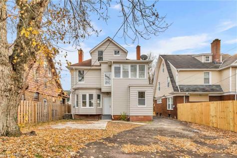 3299 Yorkshire Road Cleveland Heights OH 44118
