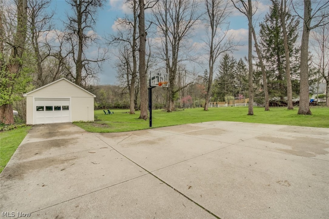 177 S Main Street Chagrin Falls OH 44022