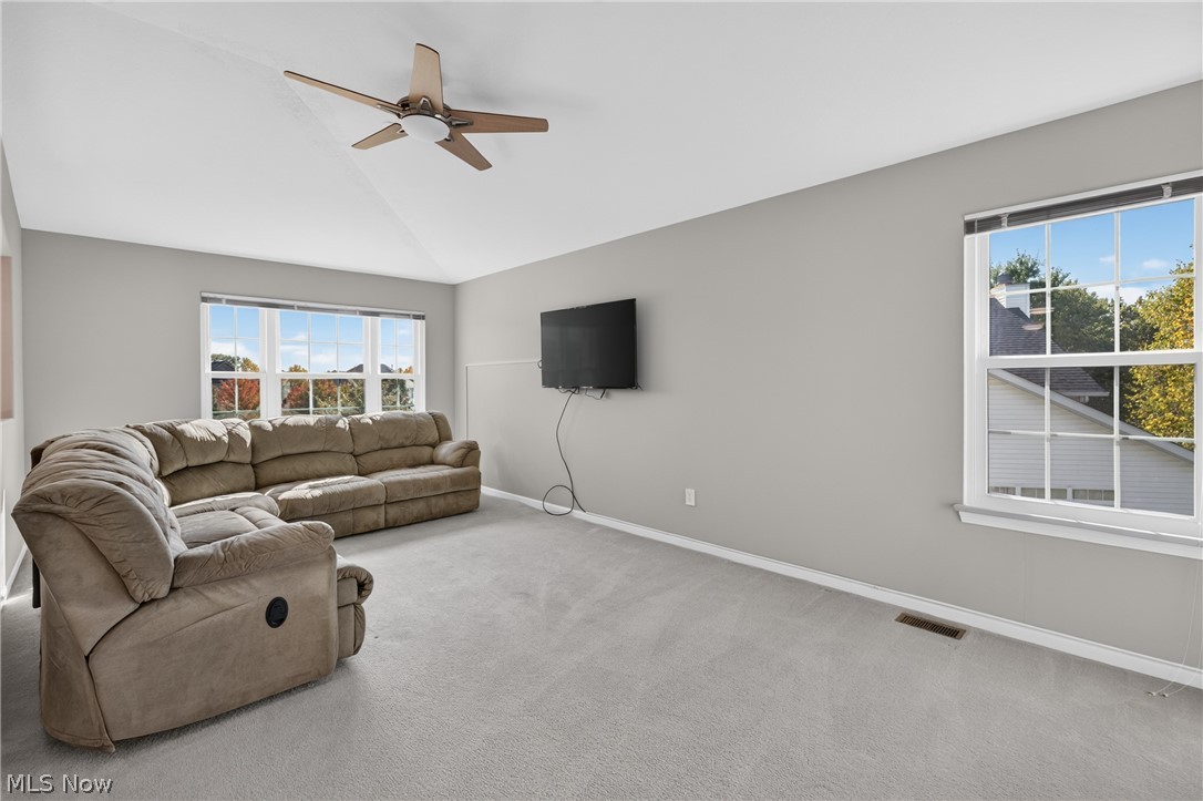 143 Heartland Circle Hinckley OH 44233
