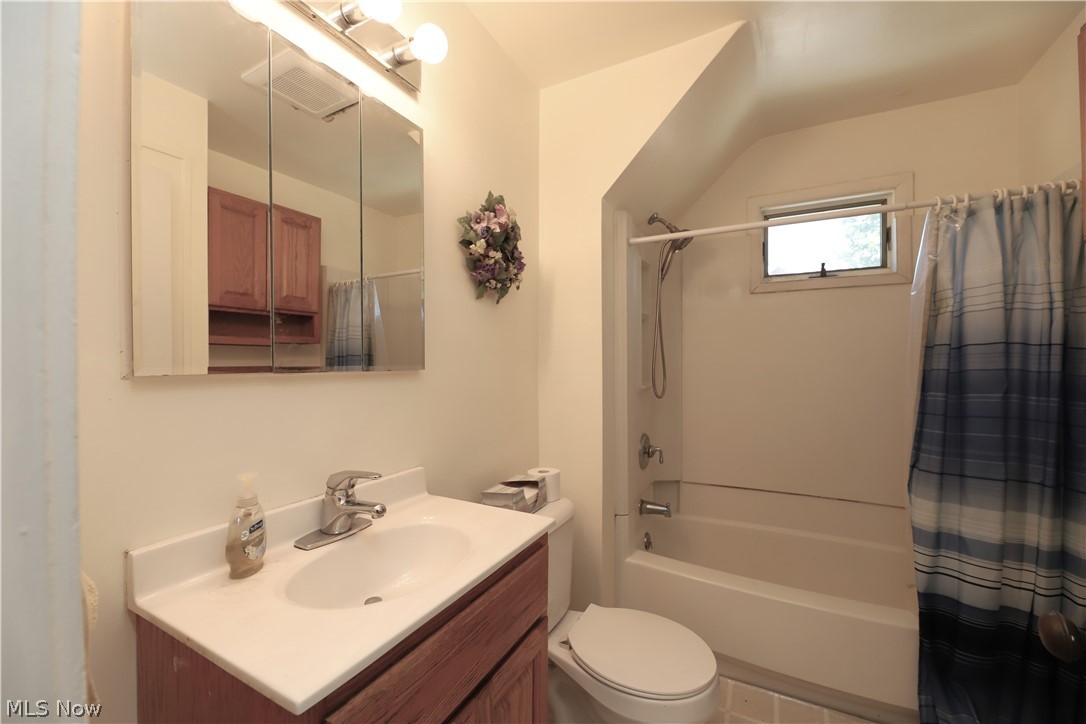4808 Ira Avenue Cleveland OH 44144