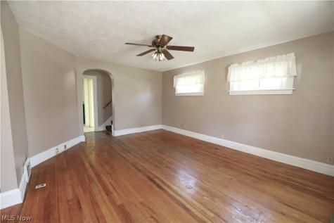 4808 Ira Avenue Cleveland OH 44144