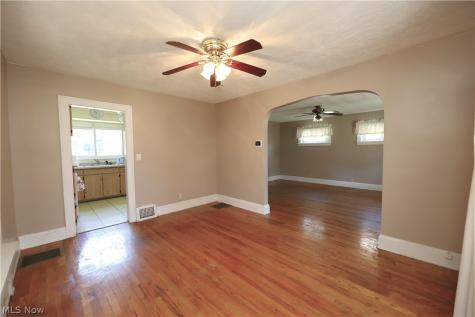 4808 Ira Avenue Cleveland OH 44144