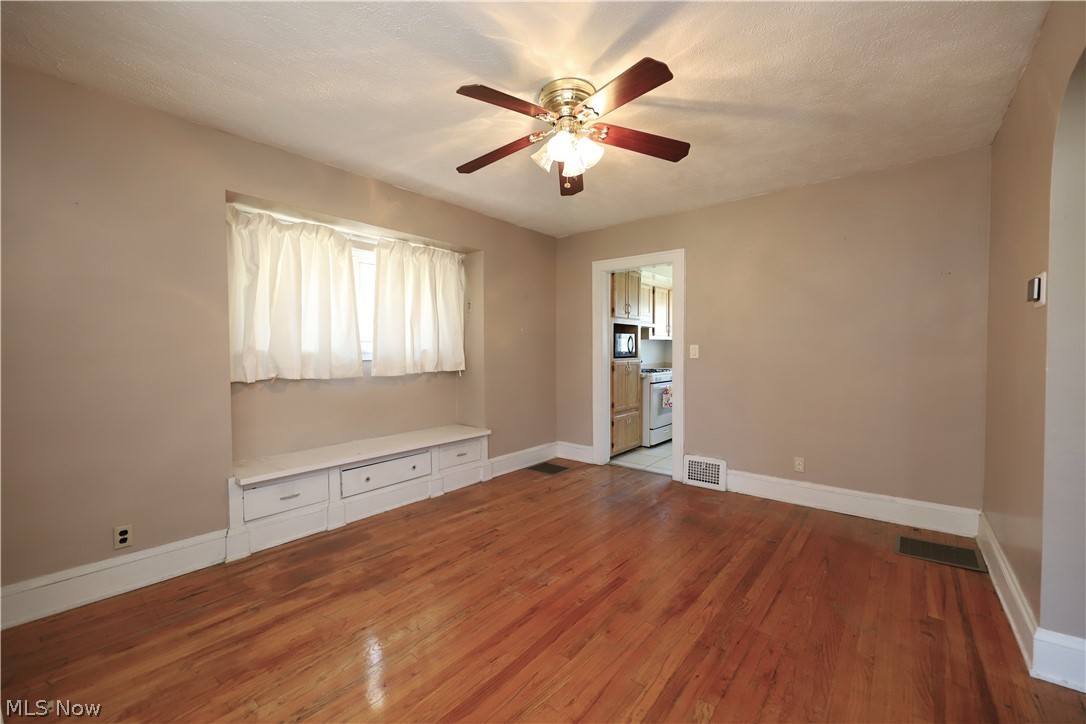 4808 Ira Avenue Cleveland OH 44144