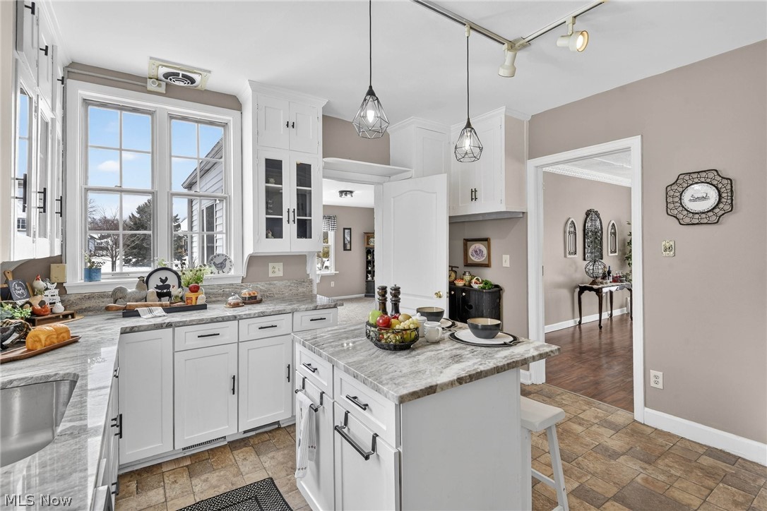 9461 Whalers Cove Mentor OH 44060