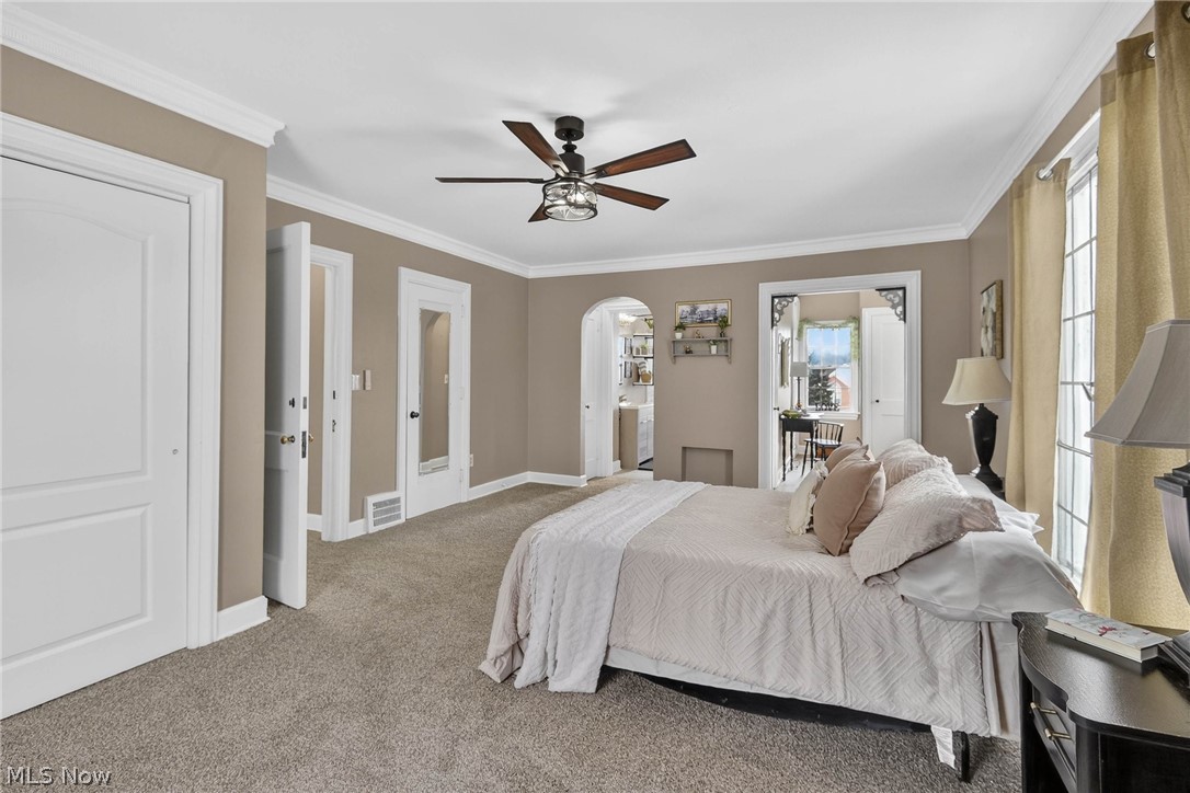 9461 Whalers Cove Mentor OH 44060