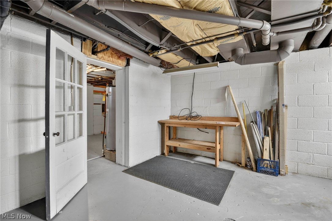 9461 Whalers Cove Mentor OH 44060