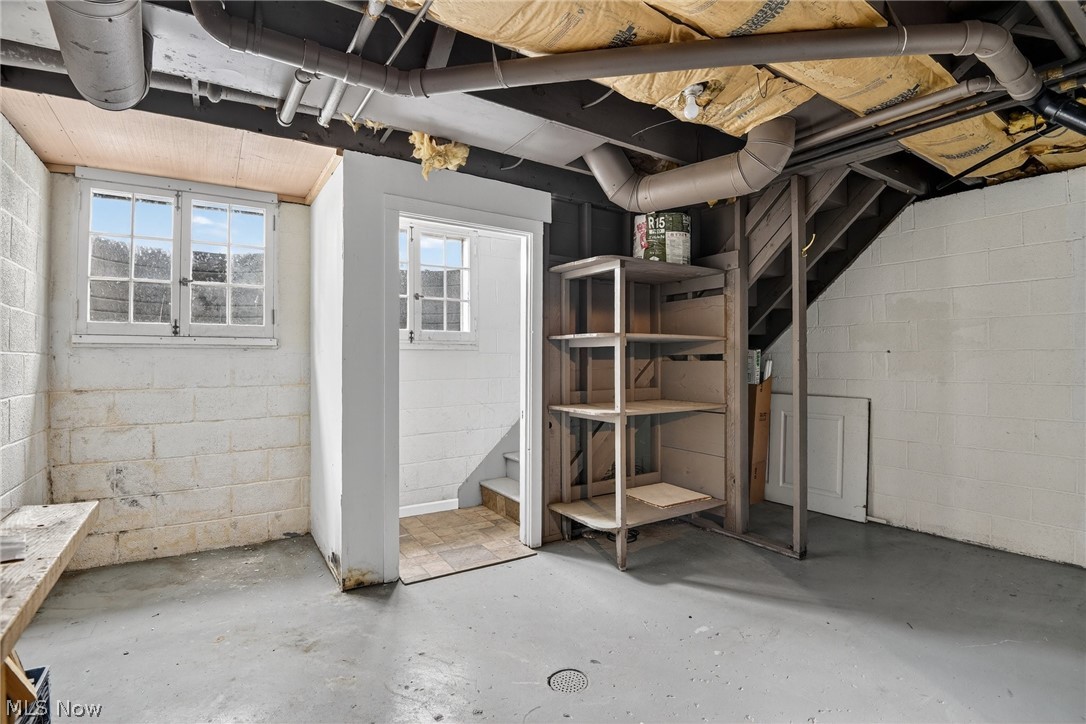 9461 Whalers Cove Mentor OH 44060