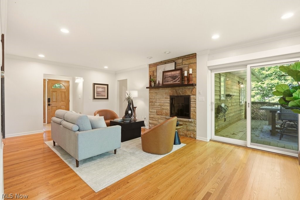 881 Gaylord Grove Road Cuyahoga Falls OH 44221