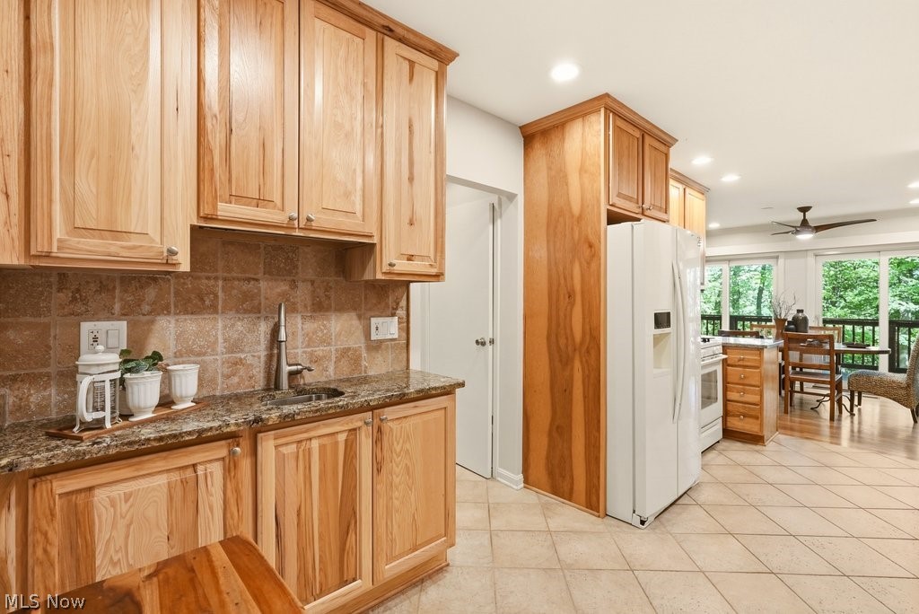 881 Gaylord Grove Road Cuyahoga Falls OH 44221