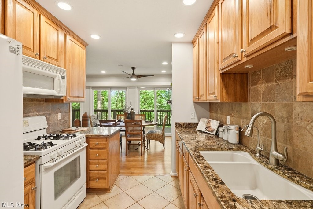 881 Gaylord Grove Road Cuyahoga Falls OH 44221