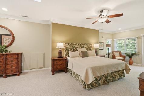 881 Gaylord Grove Road Cuyahoga Falls OH 44221