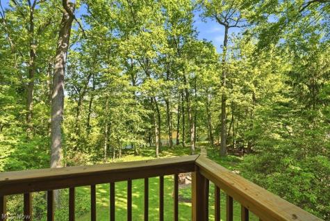 881 Gaylord Grove Road Cuyahoga Falls OH 44221