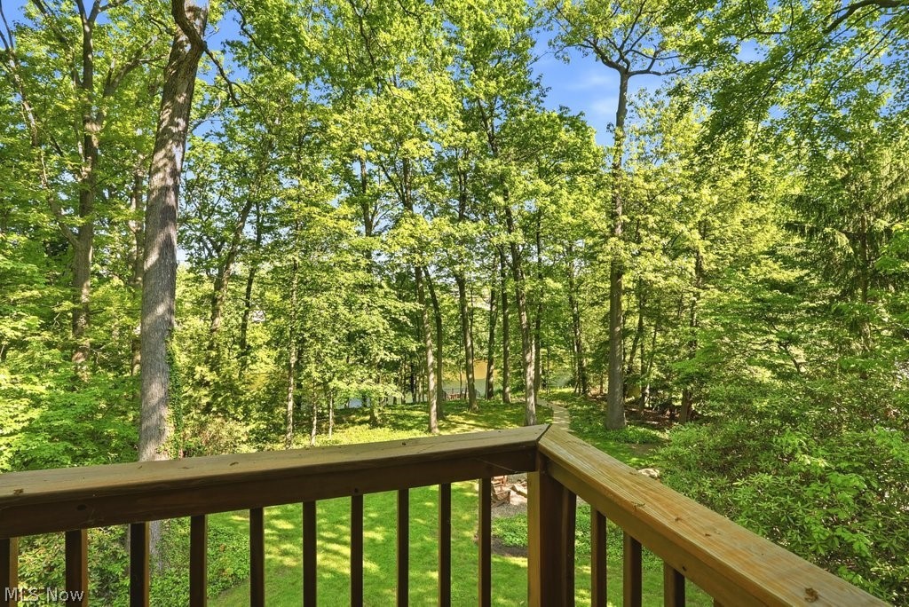 881 Gaylord Grove Road Cuyahoga Falls OH 44221