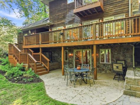 881 Gaylord Grove Road Cuyahoga Falls OH 44221