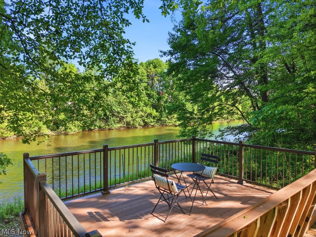 881 Gaylord Grove Road Cuyahoga Falls OH 44221