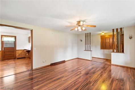5059 Broadview Street NE Louisville OH 44641