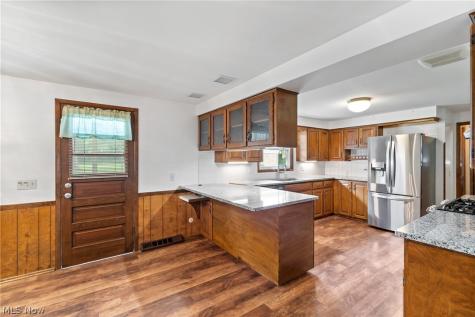 5059 Broadview Street NE Louisville OH 44641