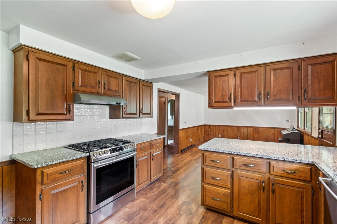 5059 Broadview Street NE Louisville OH 44641