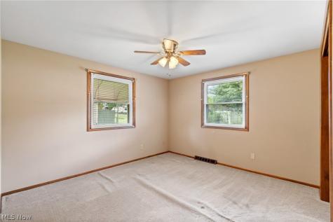 5059 Broadview Street NE Louisville OH 44641