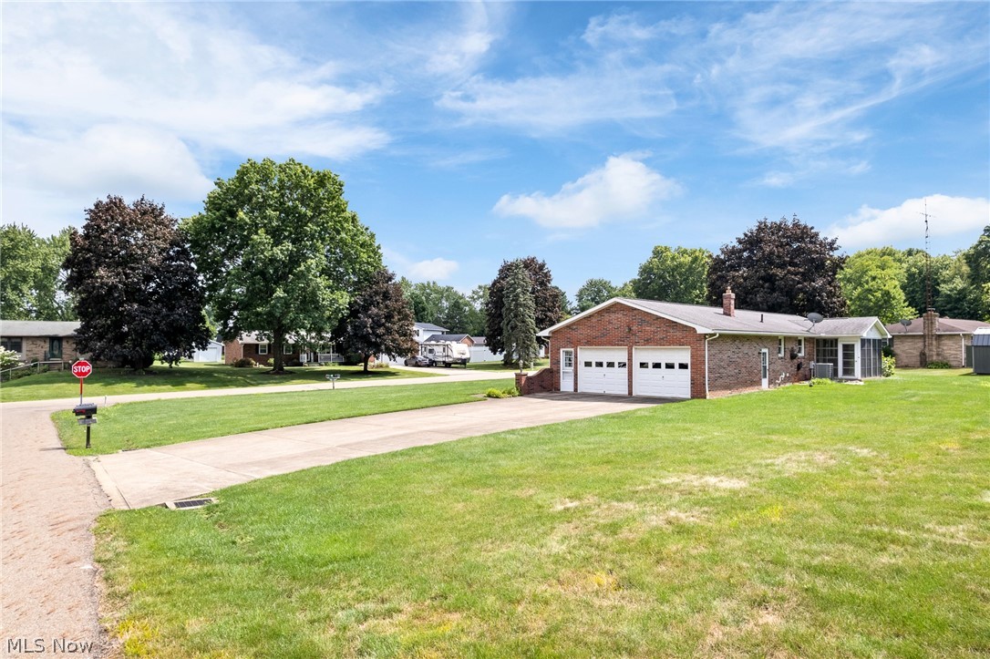 5059 Broadview Street NE Louisville OH 44641