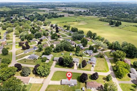 5059 Broadview Street NE Louisville OH 44641