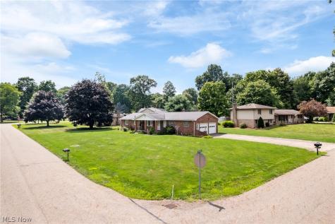5059 Broadview Street NE Louisville OH 44641