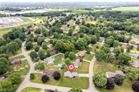 5059 Broadview Street NE Louisville OH 44641