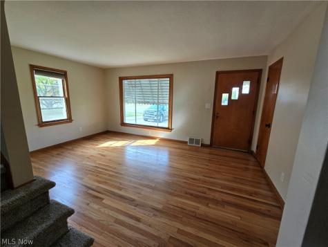 28532 Lake Shore Boulevard Willowick OH 44095