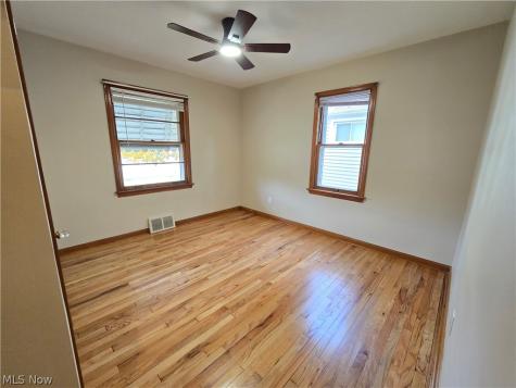 28532 Lake Shore Boulevard Willowick OH 44095