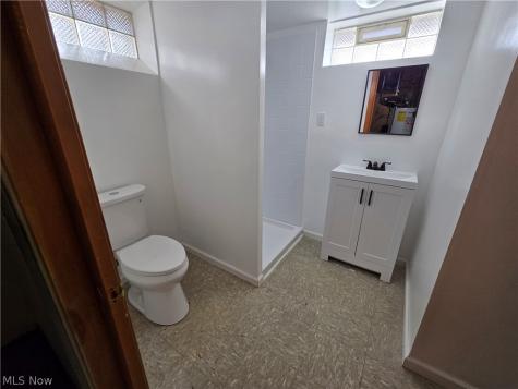 28532 Lake Shore Boulevard Willowick OH 44095