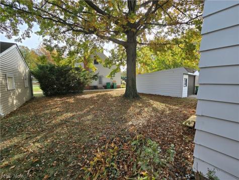 28532 Lake Shore Boulevard Willowick OH 44095