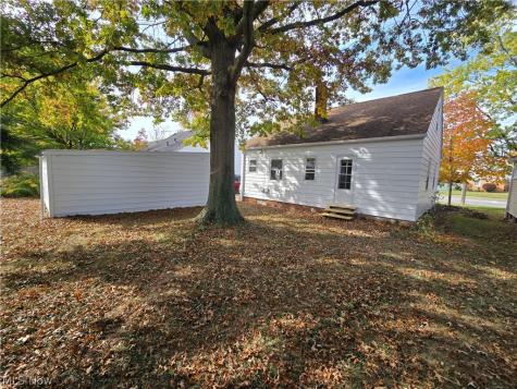 28532 Lake Shore Boulevard Willowick OH 44095