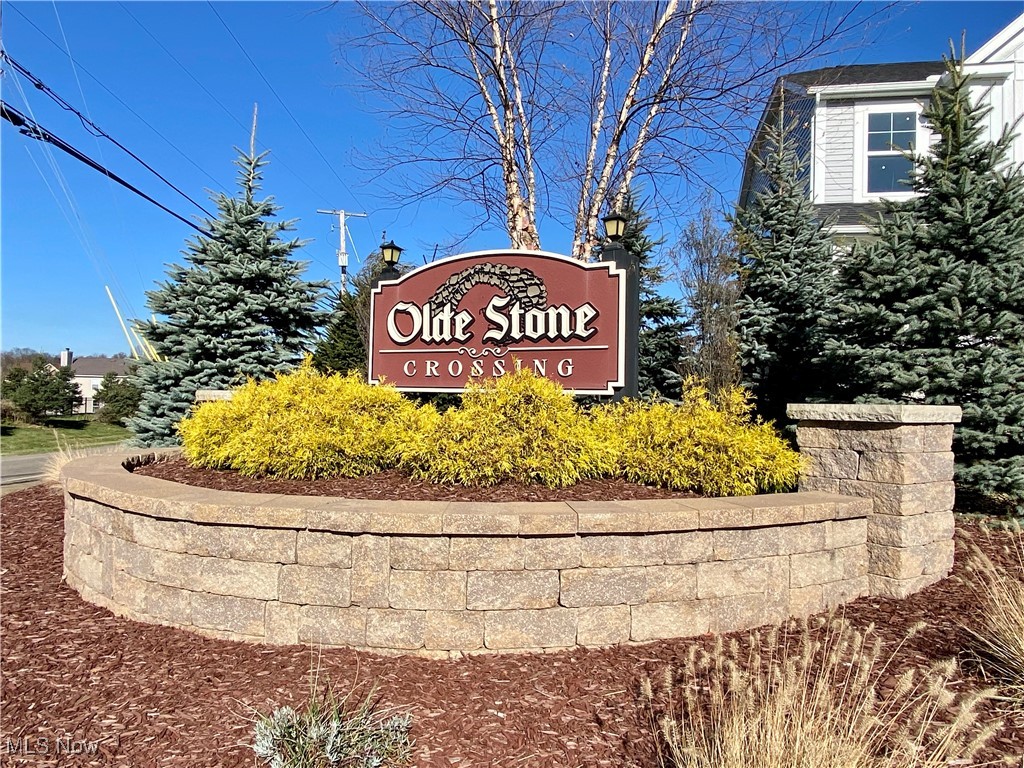 2693 Ledgestone Drive NW Uniontown OH 44685