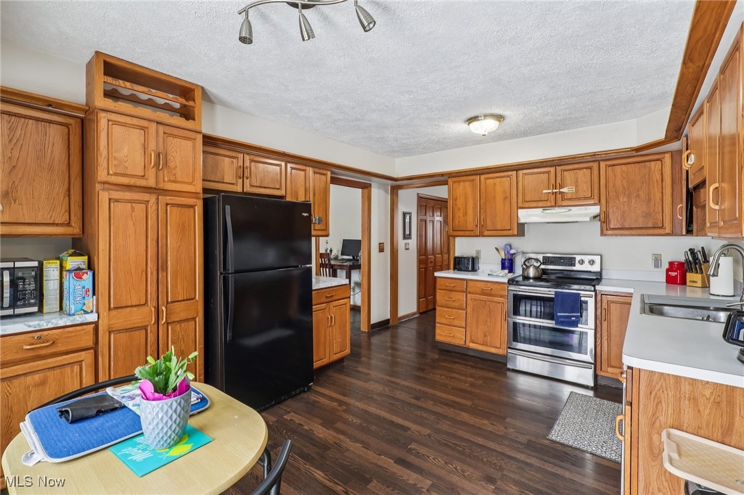 34465 Heatherwood Avenue Avon OH 44011