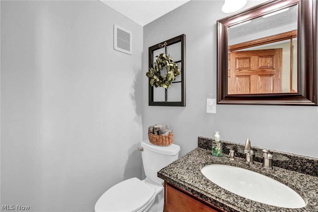 14194 Pine Lakes Drive Strongsville OH 44136