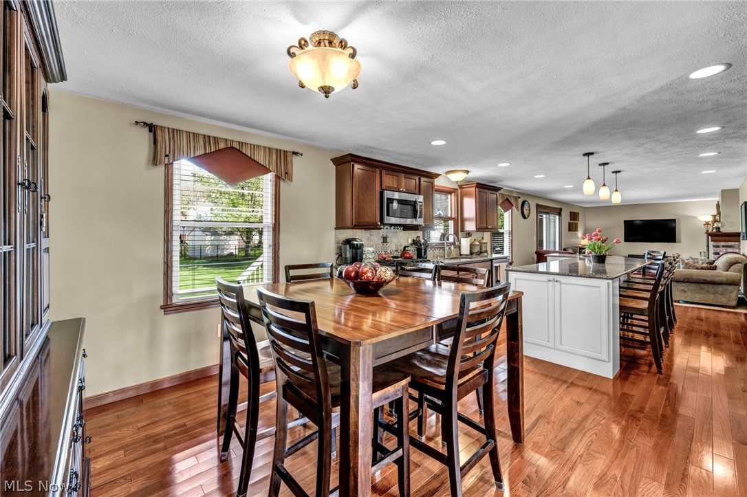 14194 Pine Lakes Drive Strongsville OH 44136