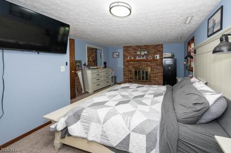 7308 Lake O Springs Avenue NW North Canton OH 44720