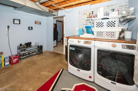 7308 Lake O Springs Avenue NW North Canton OH 44720