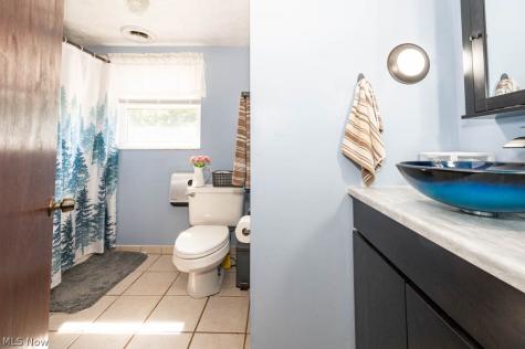 7308 Lake O Springs Avenue NW North Canton OH 44720