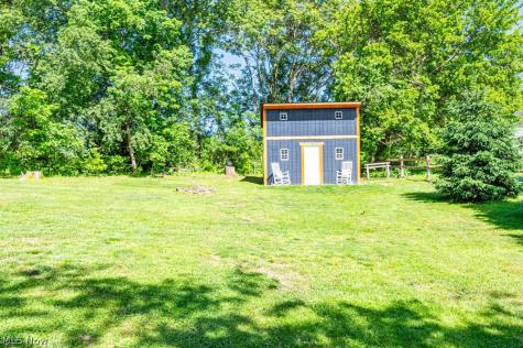 7308 Lake O Springs Avenue NW North Canton OH 44720