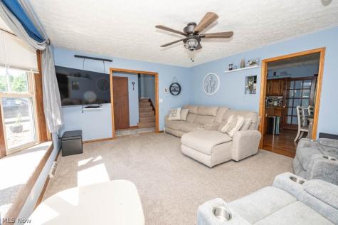7308 Lake O Springs Avenue NW North Canton OH 44720