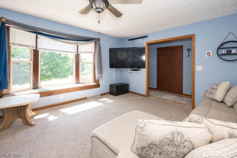 7308 Lake O Springs Avenue NW North Canton OH 44720