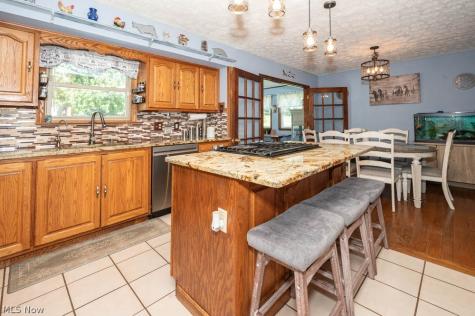 7308 Lake O Springs Avenue NW North Canton OH 44720