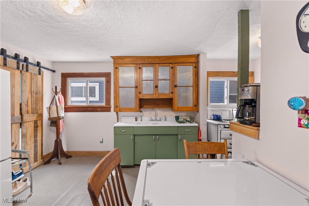 819 Brayton Avenue Cleveland OH 44113