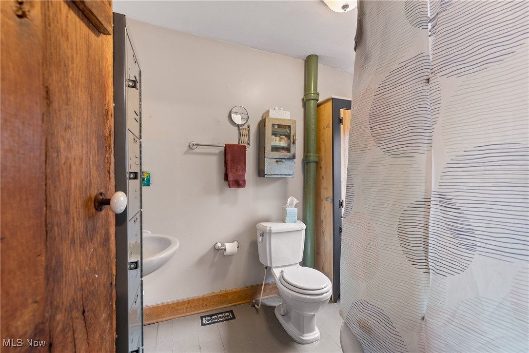 819 Brayton Avenue Cleveland OH 44113