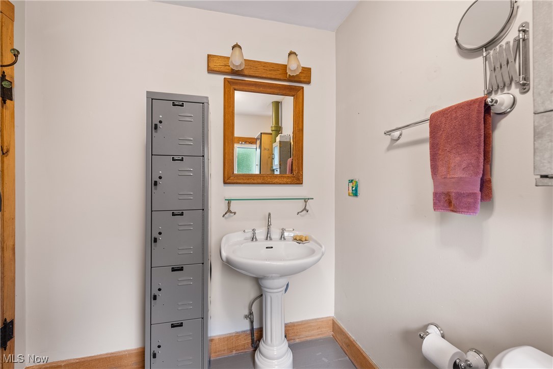 819 Brayton Avenue Cleveland OH 44113