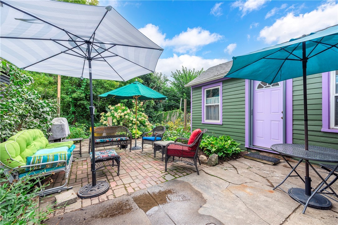 819 Brayton Avenue Cleveland OH 44113