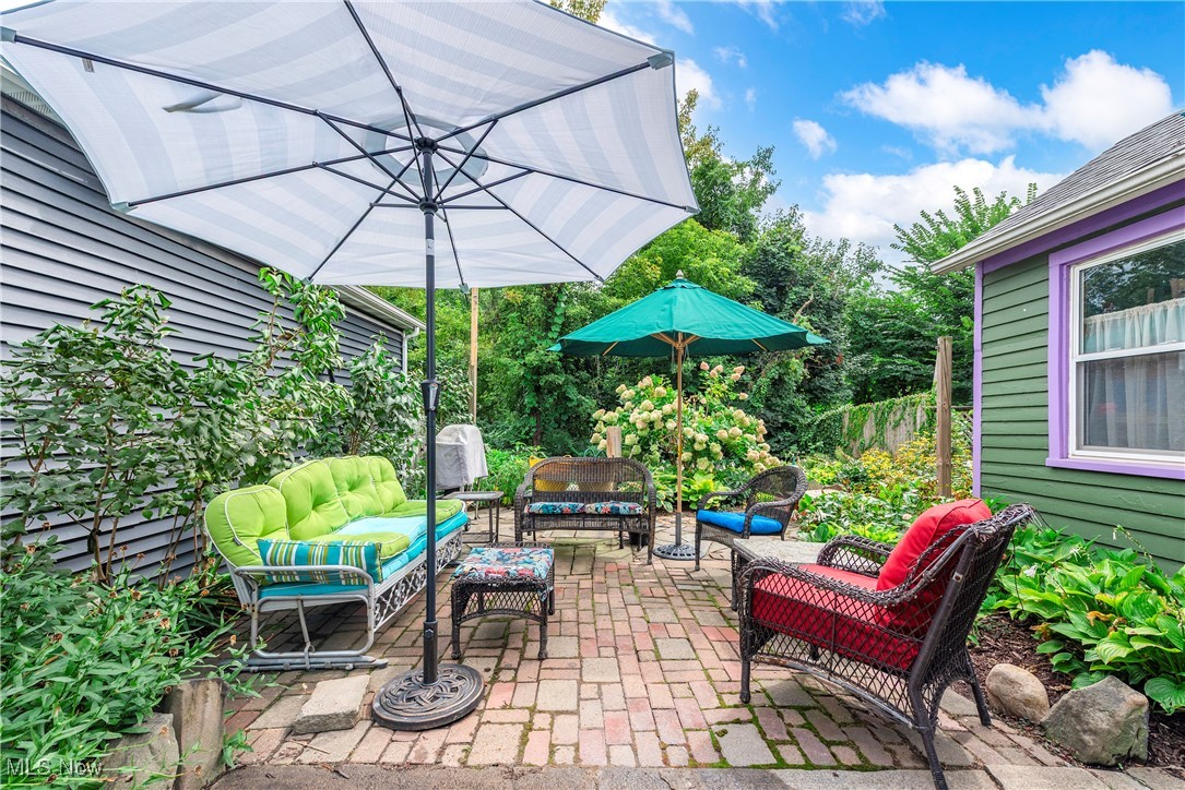 819 Brayton Avenue Cleveland OH 44113