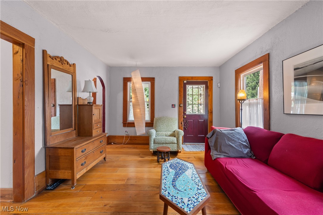 819 Brayton Avenue Cleveland OH 44113