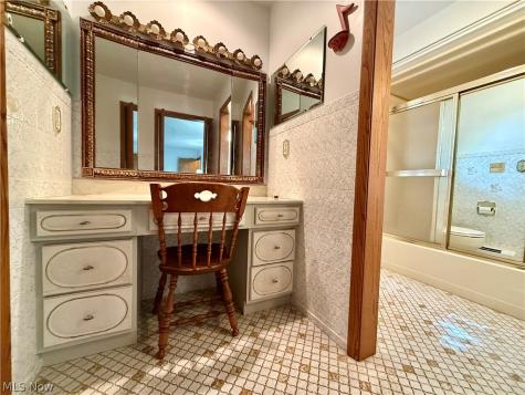 2717 Niles Vienna Road Niles OH 44446